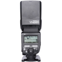 فلاش اکسترنال فلاش روی دوربین کانن Yongnuo YN685 Wireless TTL Speedlite
