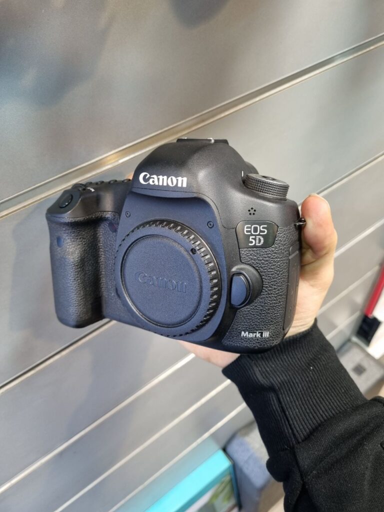 دوربین کانن Canon 5d mark iii کارکرده